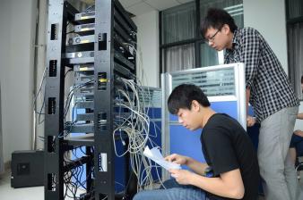 全上海弱電工程與光纖寬帶服務 專業免費上門，高效網絡技術支持